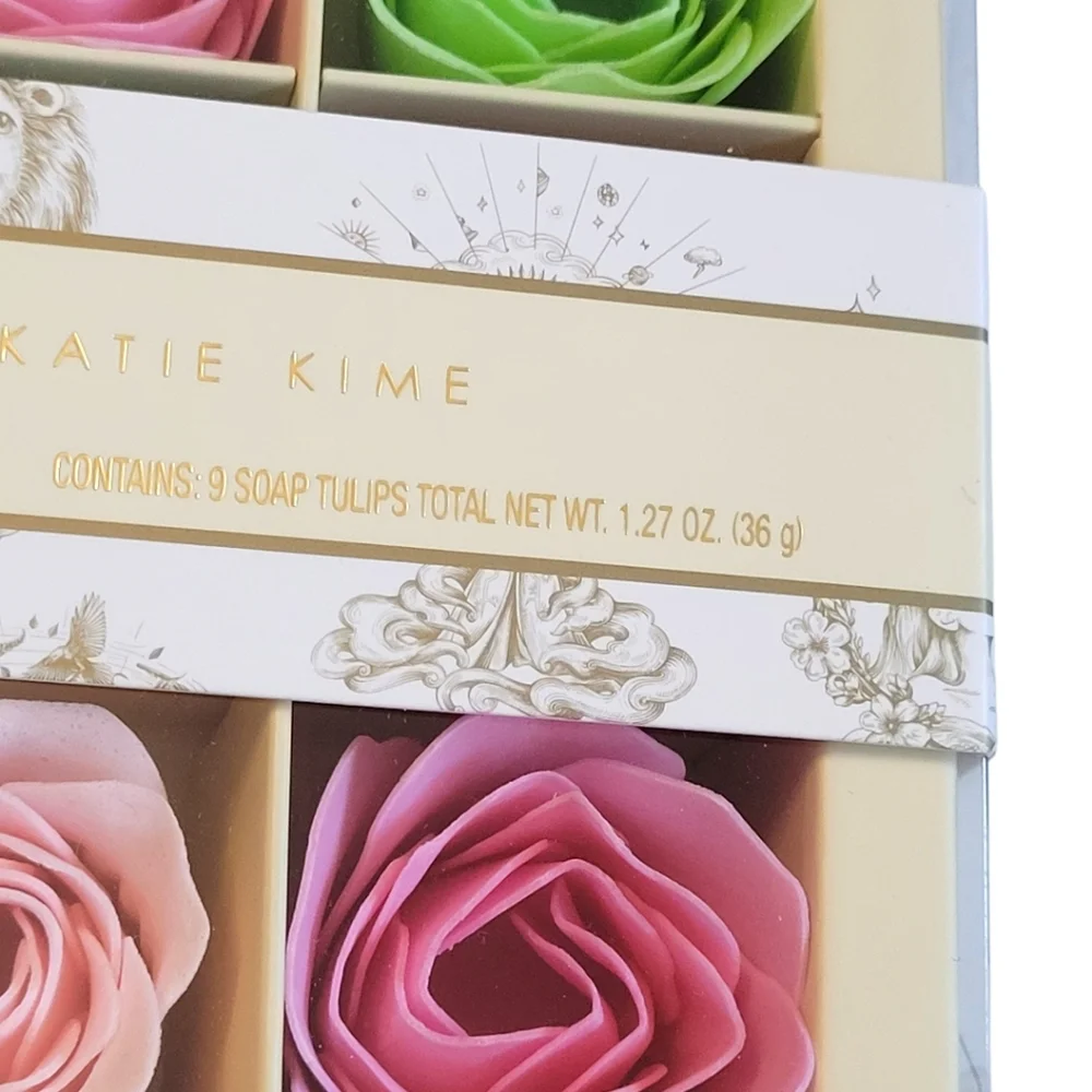 Wicked x Katie Kime Tulip Bath Petals Set Rose Scented Limited Edition Gift NWT